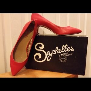 💥FINAL💥Seychelles Red Kitty Heel Shoe